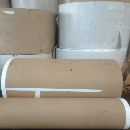 Kertas kraft coklat dengan woven laminasi